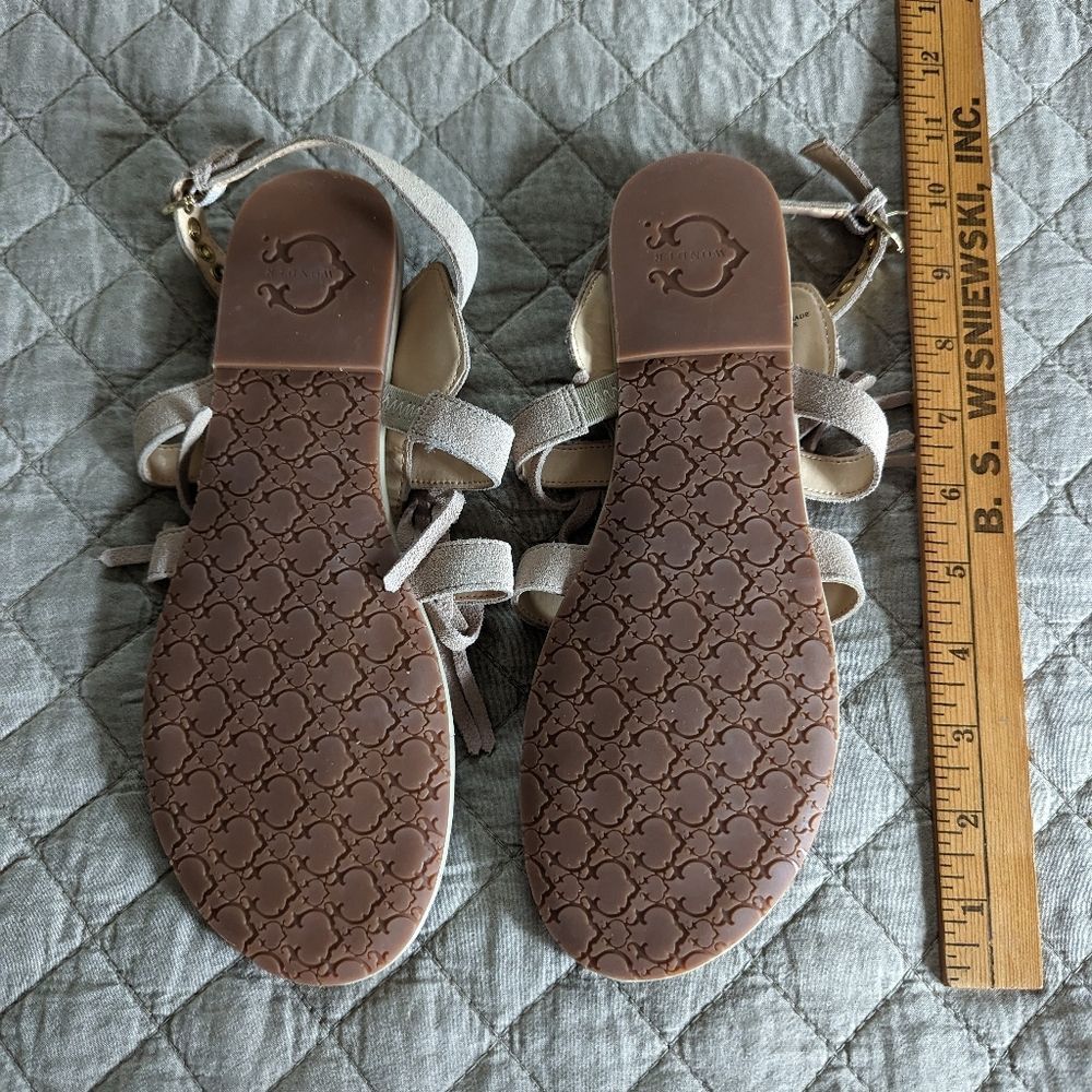 C wonder taupe sandals with fringe size 8 - Picture 2 of 4